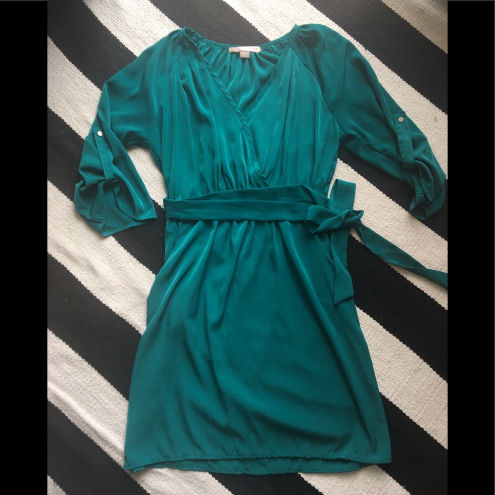 Green cross body dress size M